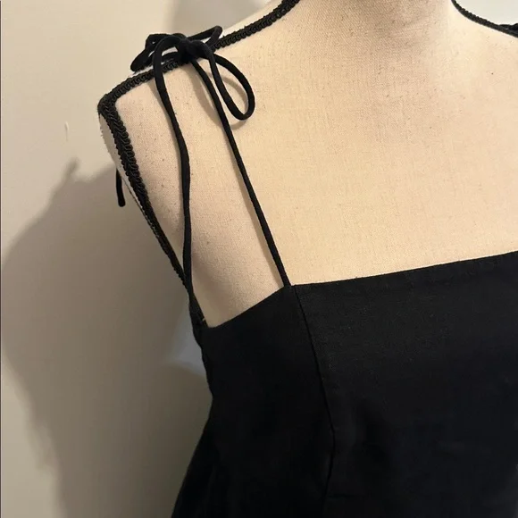 Old Navy Black Linen Tie-Strap Mini Dress Smocked Pockets M Petite - Picture 2 of 7